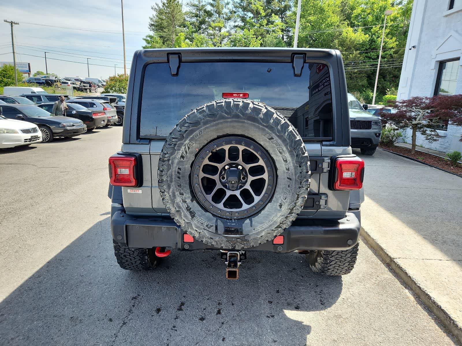 Certified 2021 Jeep Wrangler Unlimited Rubicon w/ Xtreme Recon 35" Tire Package AWD/4WD image 4
