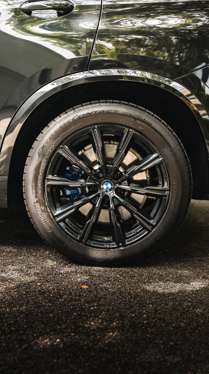 Used 2025 BMW X5 M60i w/ Climate Comfort Package AWD/4WD image 4