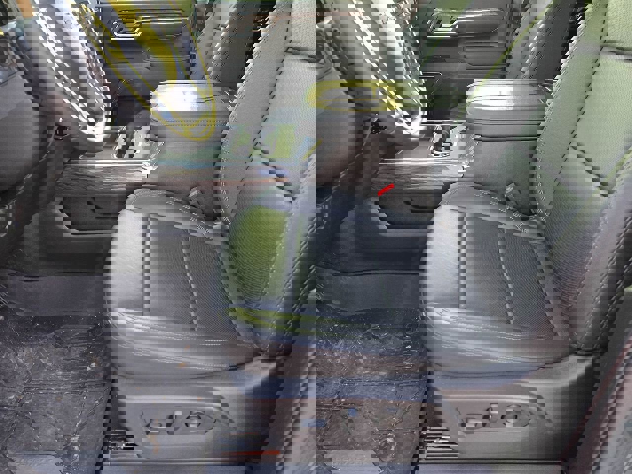 Used 2025 Chevrolet Silverado 2500 LTZ w/ Trail Boss Package image 10