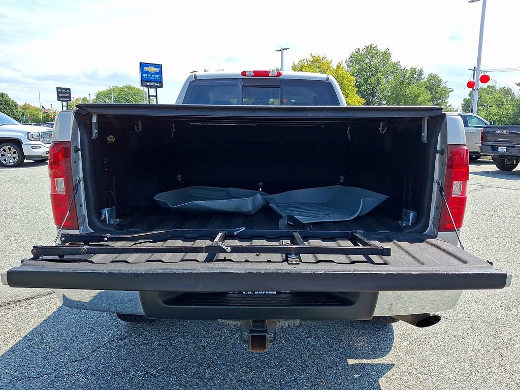 Used 2008 Chevrolet Silverado 2500 LT AWD/4WD image 27