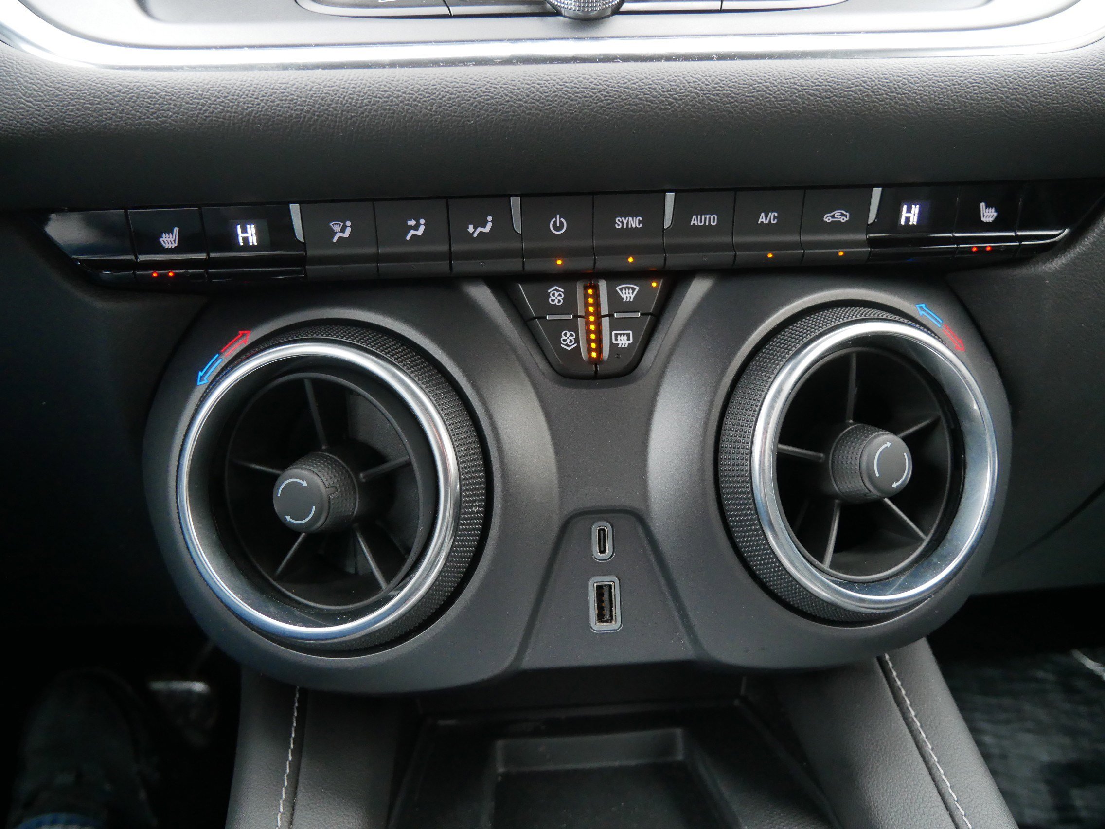 Used 2024 Chevrolet Blazer LT w/ Convenience Package image 23