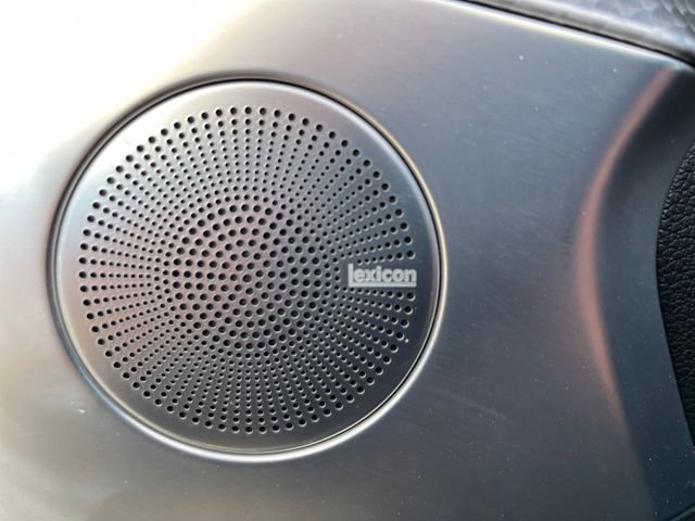 Used 2023 Genesis G70 2.0T w/ Sport Prestige Package image 19