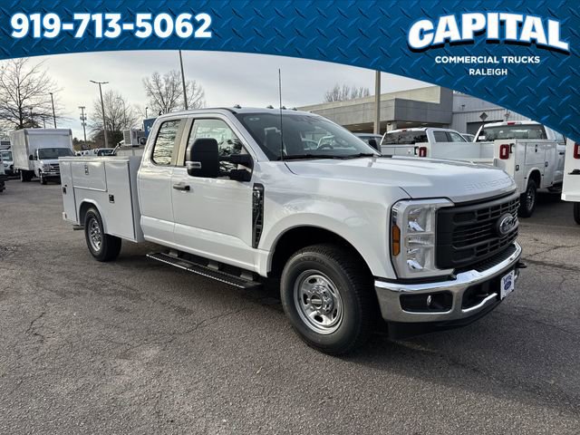 New 2026 Ford F250 XL w/ XL Chrome Package image 2