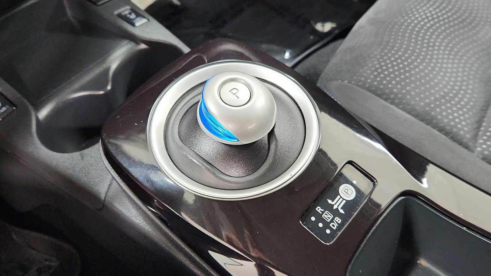 Used 2013 Nissan Leaf SV w/ LED & Quick Charge Pkg FWD image 21