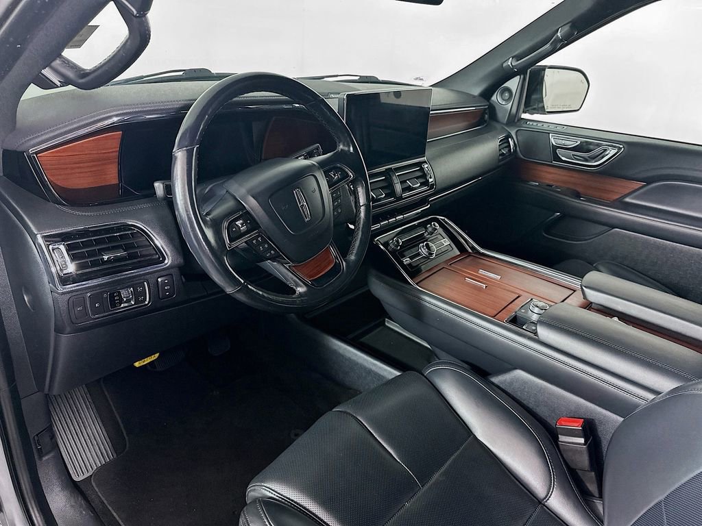 Used 2022 Lincoln Navigator L Standard image 31