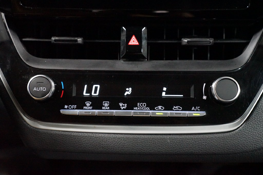Certified 2024 Toyota Corolla LE FWD image 20