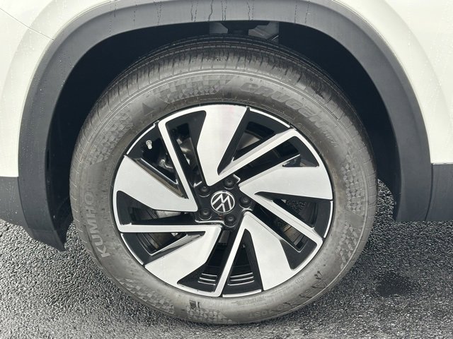 New 2026 Volkswagen Atlas SEL image 9