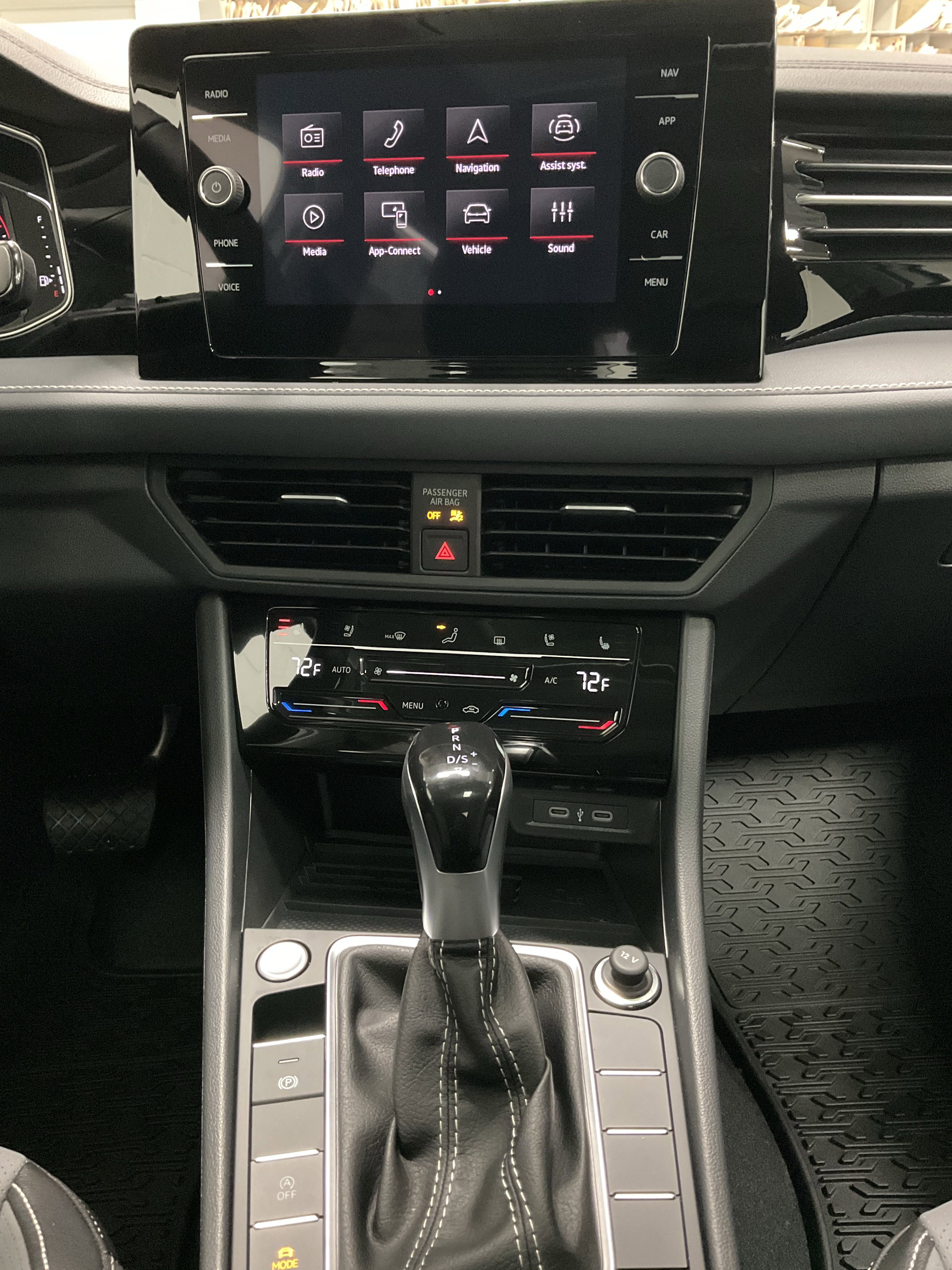 New 2026 Volkswagen Jetta SEL image 13