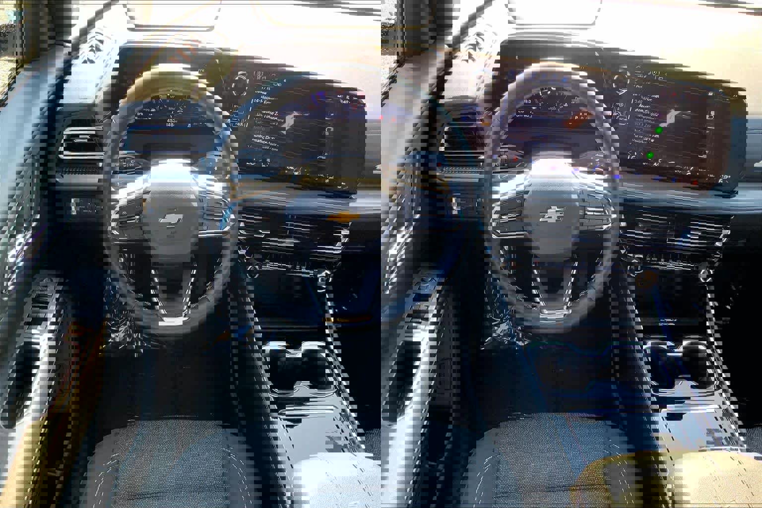 Used 2024 Chevrolet Traverse LT image 6