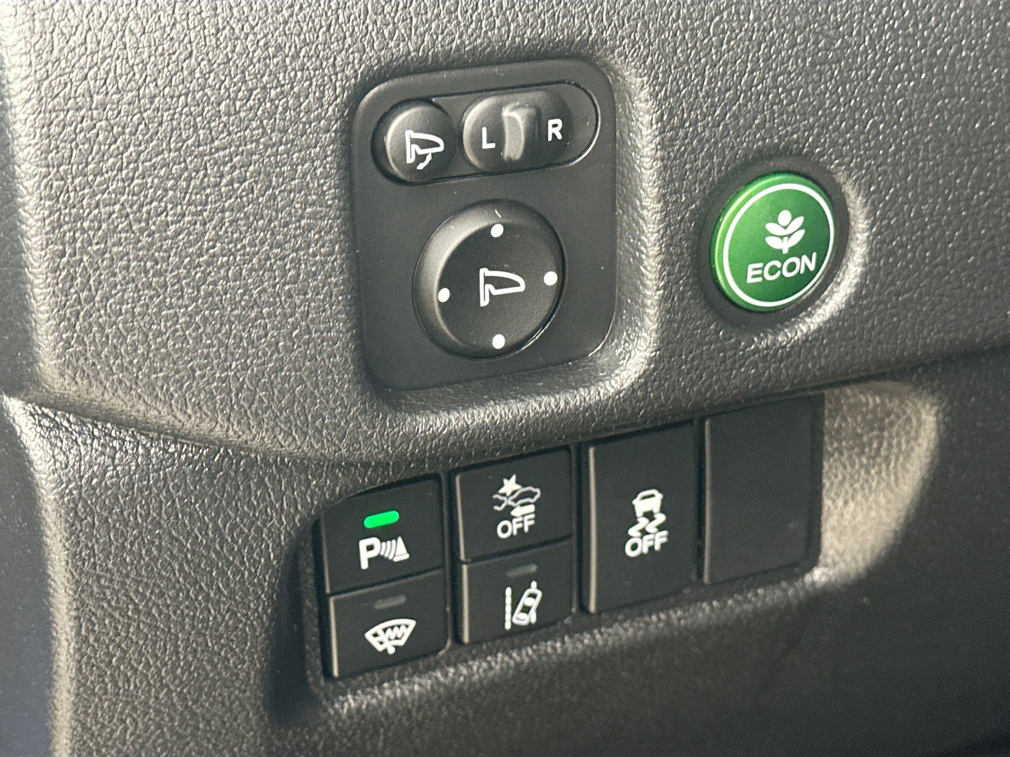 Used 2025 Honda Passport TrailSport image 11
