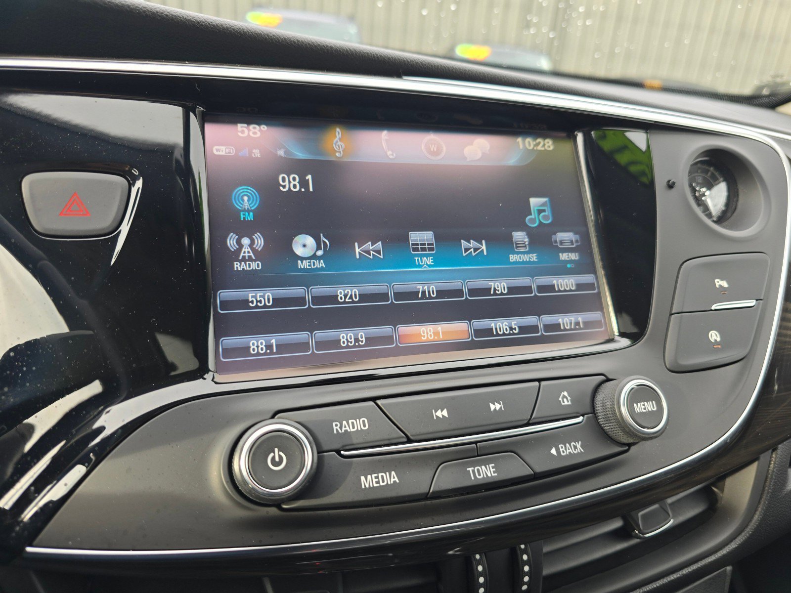 Used 2019 Buick Envision Essence w/ LPO, Active Package image 35