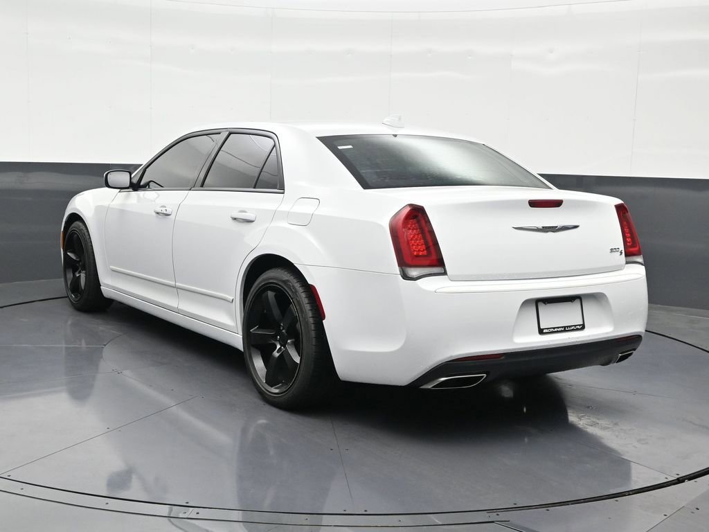 Used 2020 Chrysler 300 S image 3