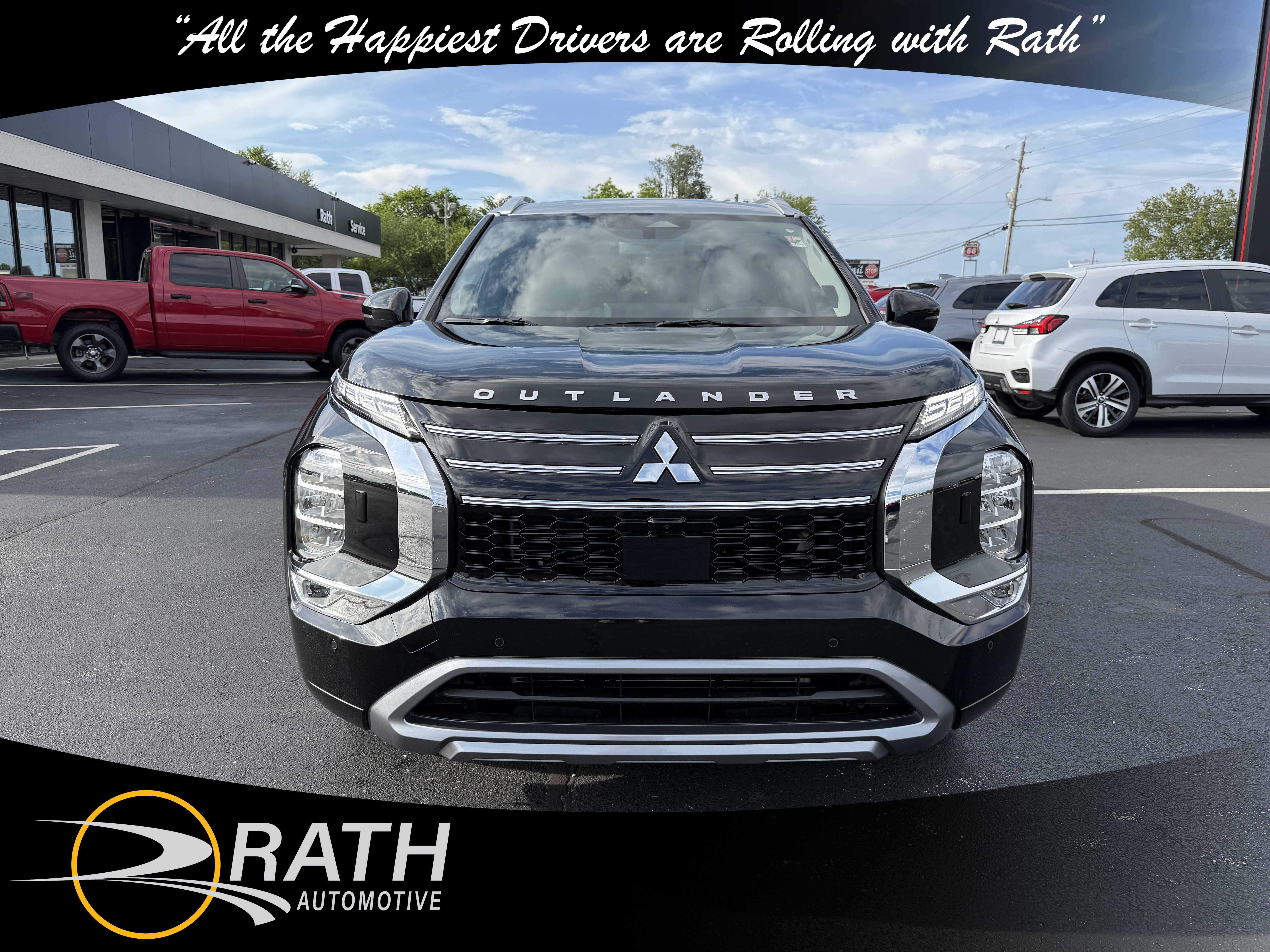 New 2025 Mitsubishi Outlander Platinum Edition image 3