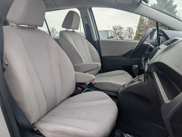 Used 2012 MAZDA MAZDA5 Sport image 19