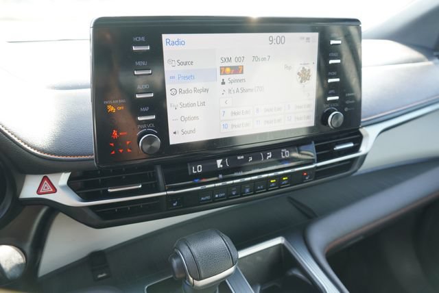 Used 2023 Toyota Sienna XSE FWD image 25