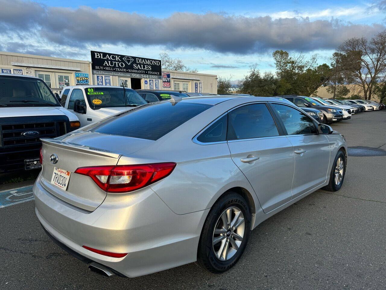 Used 2016 Hyundai Sonata SE FWD image 9