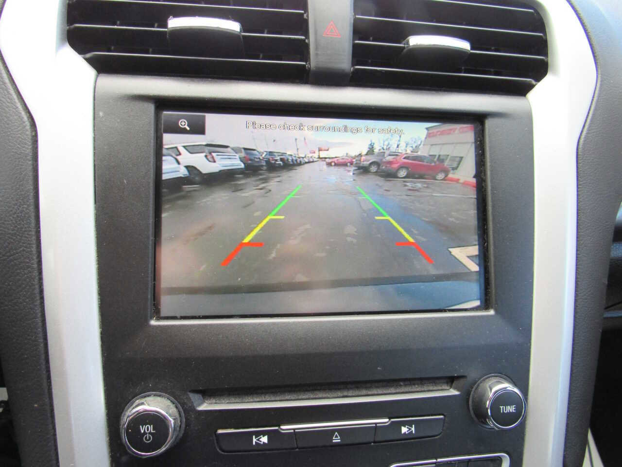 Used 2016 Ford Fusion SE image 19