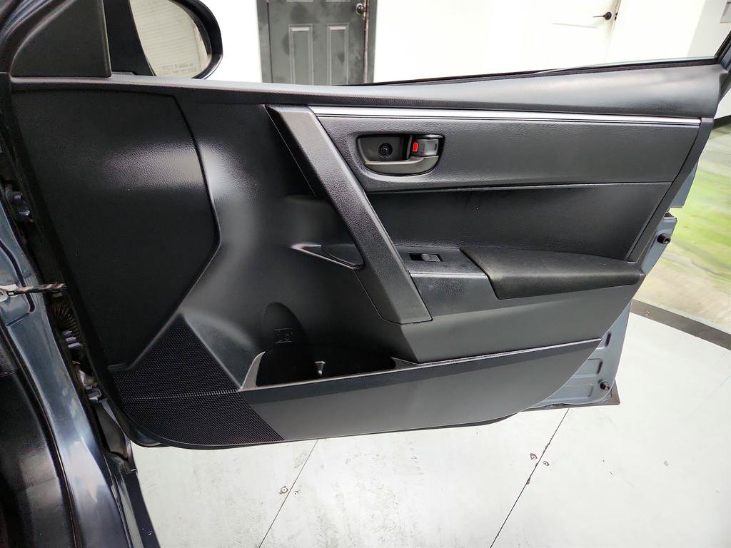 Used 2014 Toyota Corolla L FWD image 23