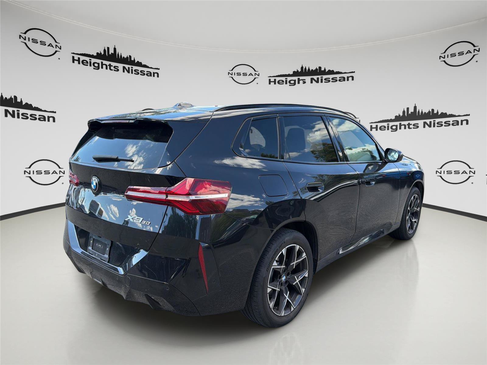 Used 2025 BMW X3 xDrive30 AWD/4WD image 4