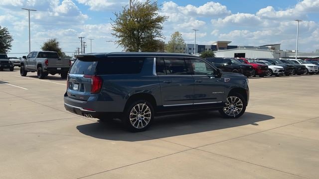 New 2026 GMC Yukon XL Denali image 8