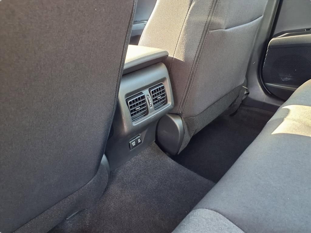 Used 2025 Toyota Camry XSE image 21