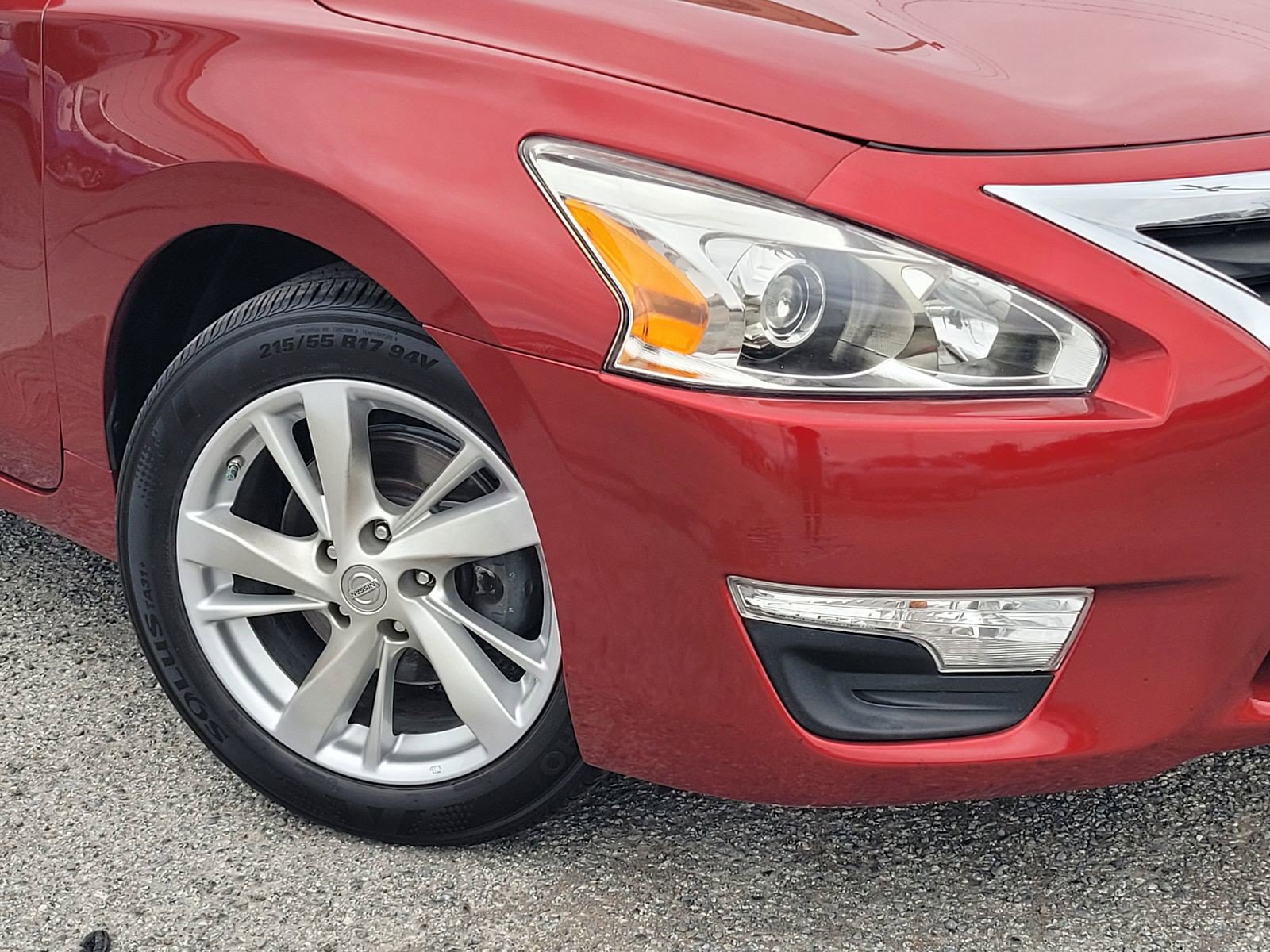 Used 2013 Nissan Altima 2.5 SV FWD image 9