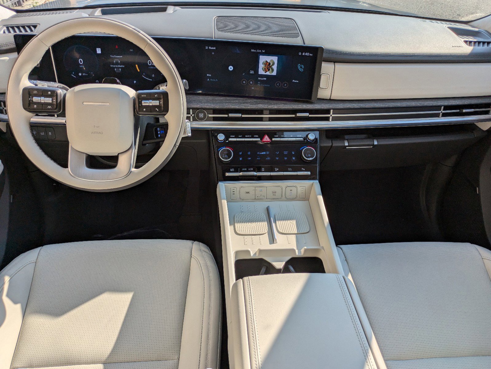 Used 2025 Hyundai Santa Fe Calligraphy image 14