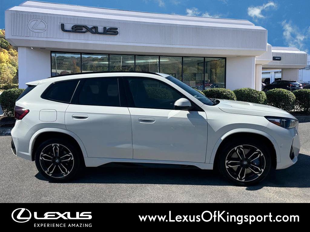 Used 2025 BMW X1 xDrive28i w/ Premium Package AWD/4WD image 6