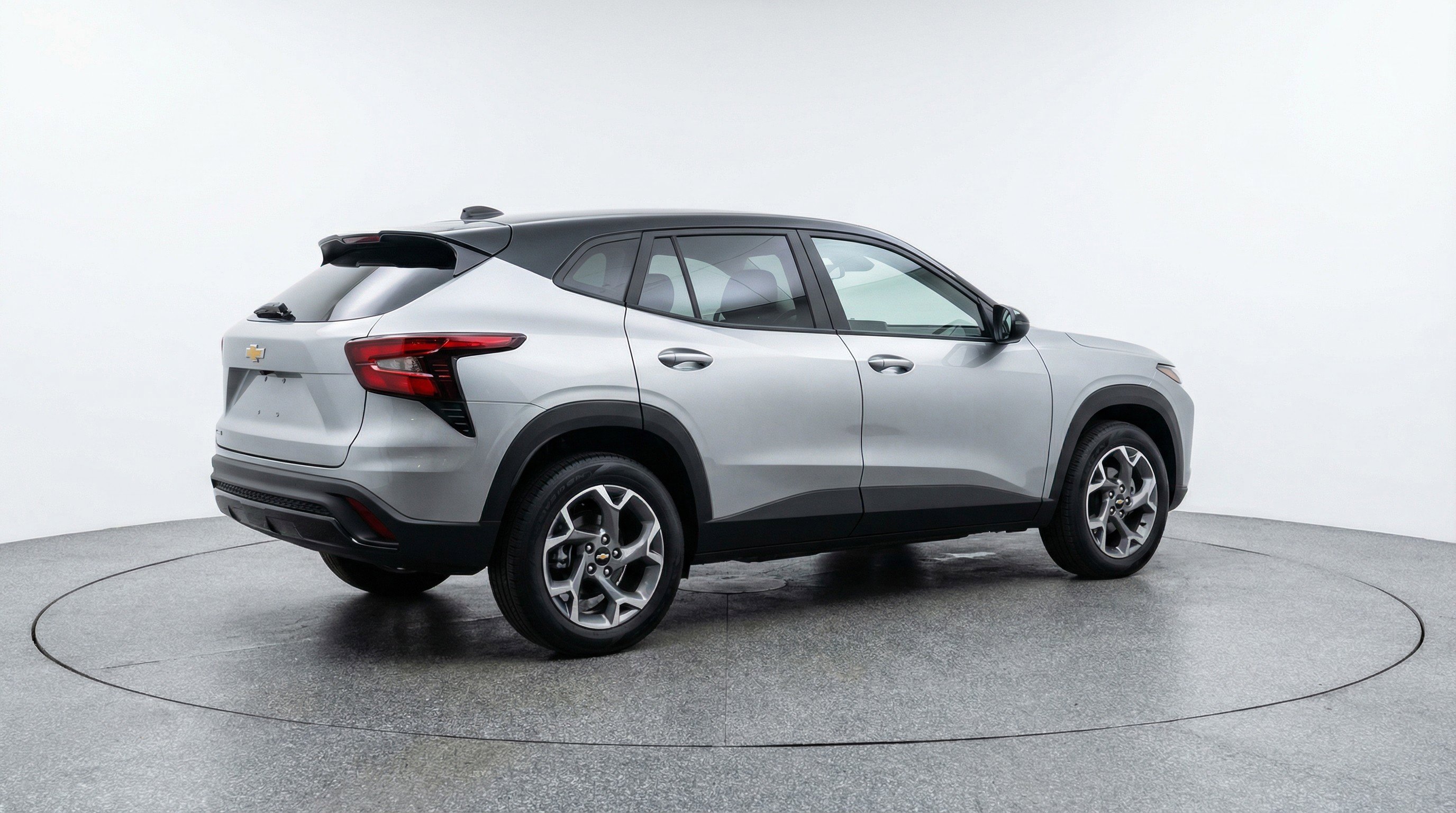 Used 2025 Chevrolet Trax LT w/ LT Convenience Package image 9