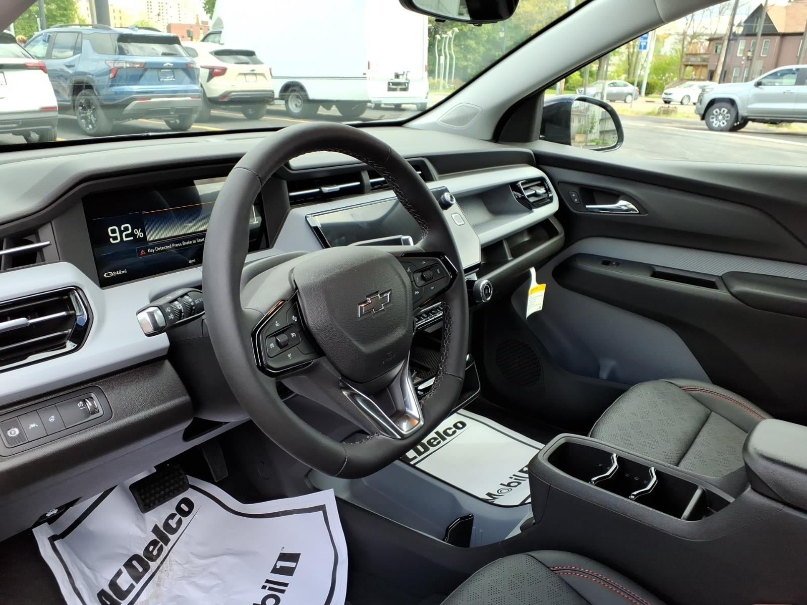 New 2027 Chevrolet Bolt RS w/ Technology Package FWD image 9
