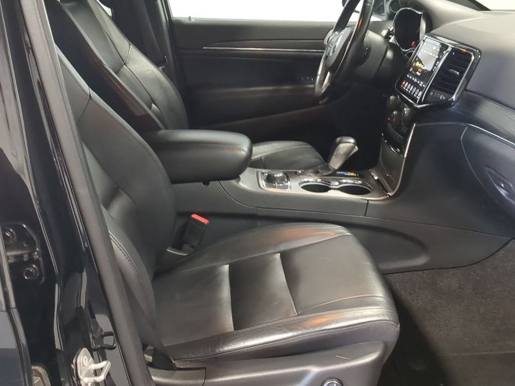 Used 2021 Jeep Grand Cherokee Limited AWD/4WD image 27