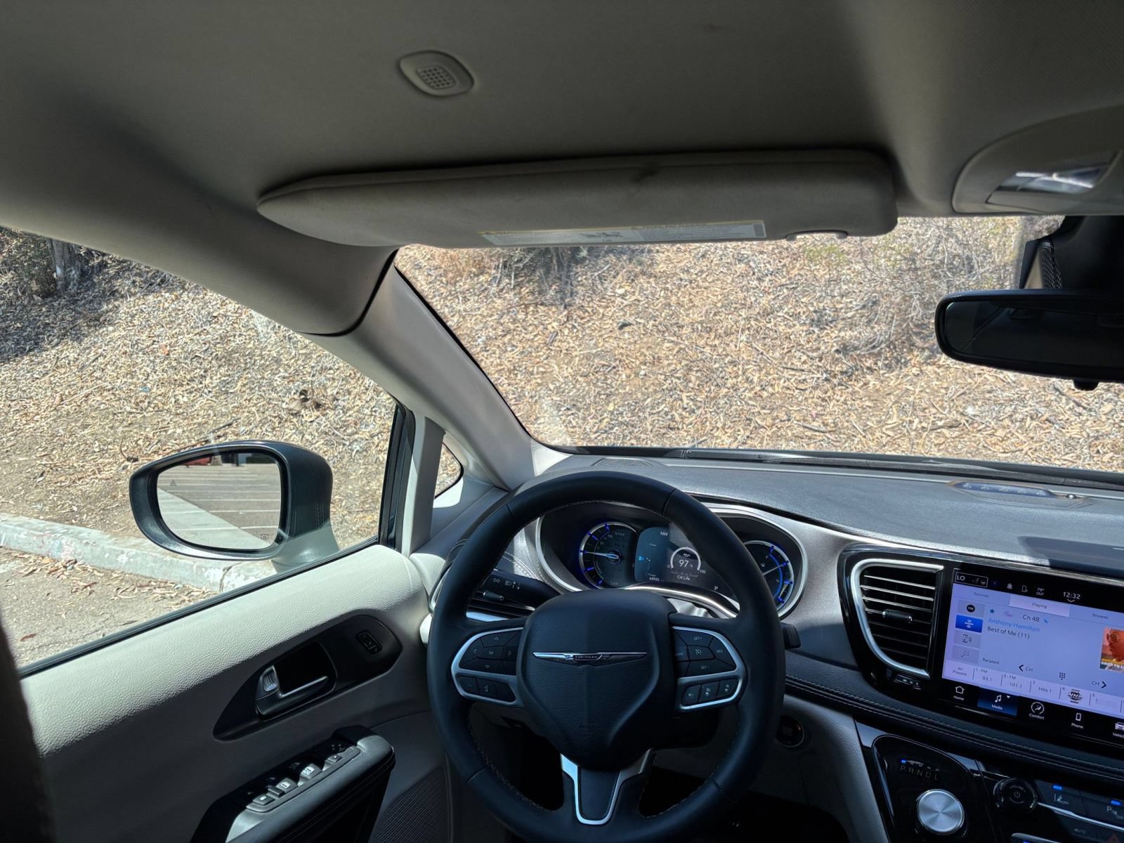 Used 2023 Chrysler Pacifica Touring-L FWD image 36