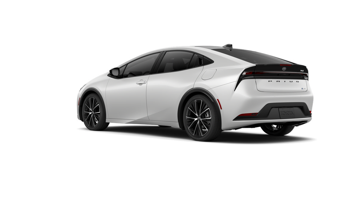 New 2027 Toyota Prius FWD image 6
