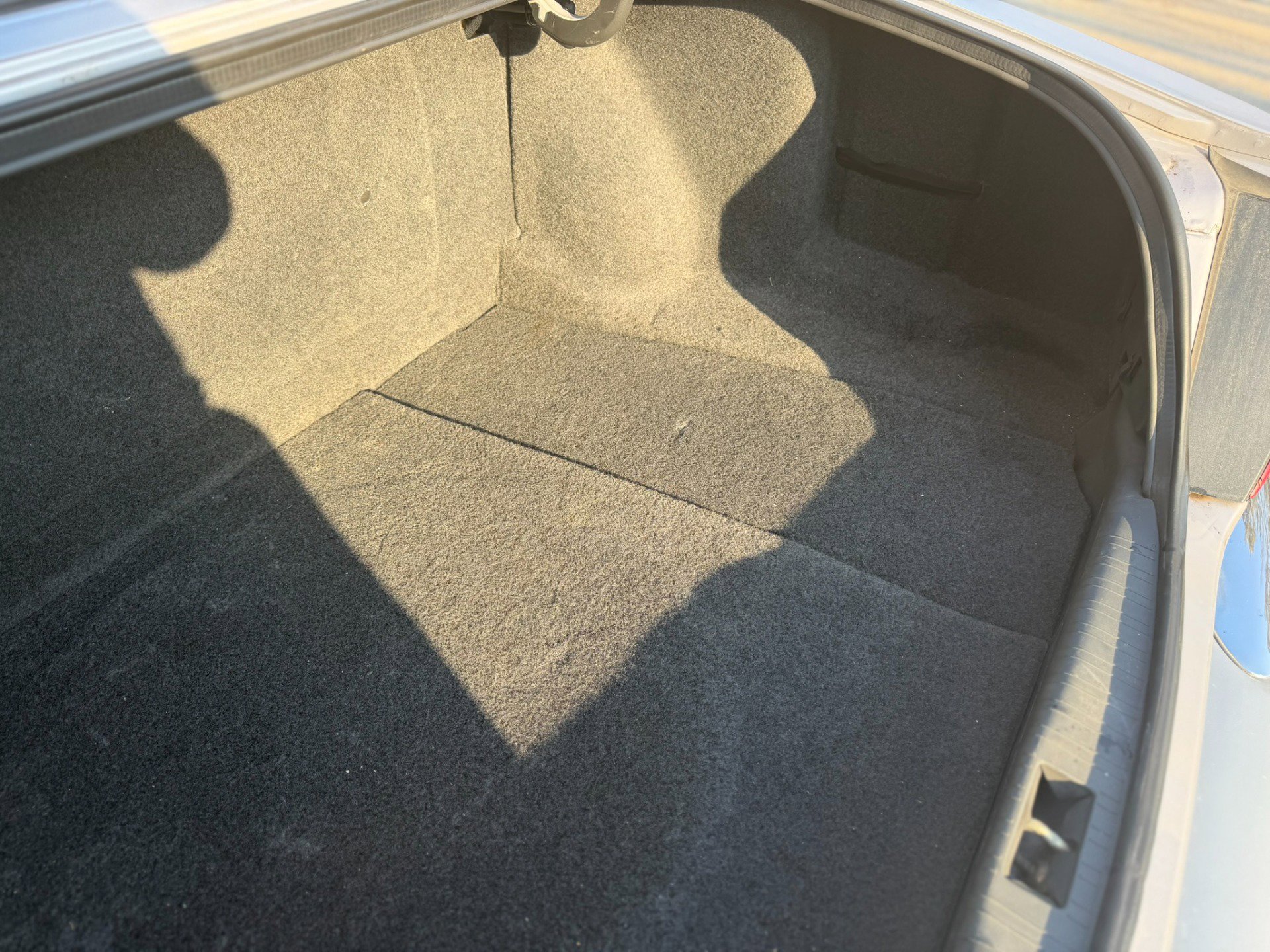 Used 2002 Jaguar XJ8 image 21