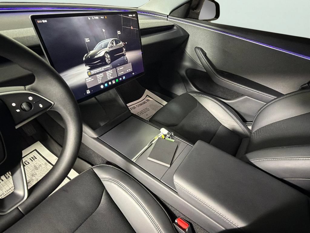 Used 2025 Tesla Model 3 Long Range RWD image 19