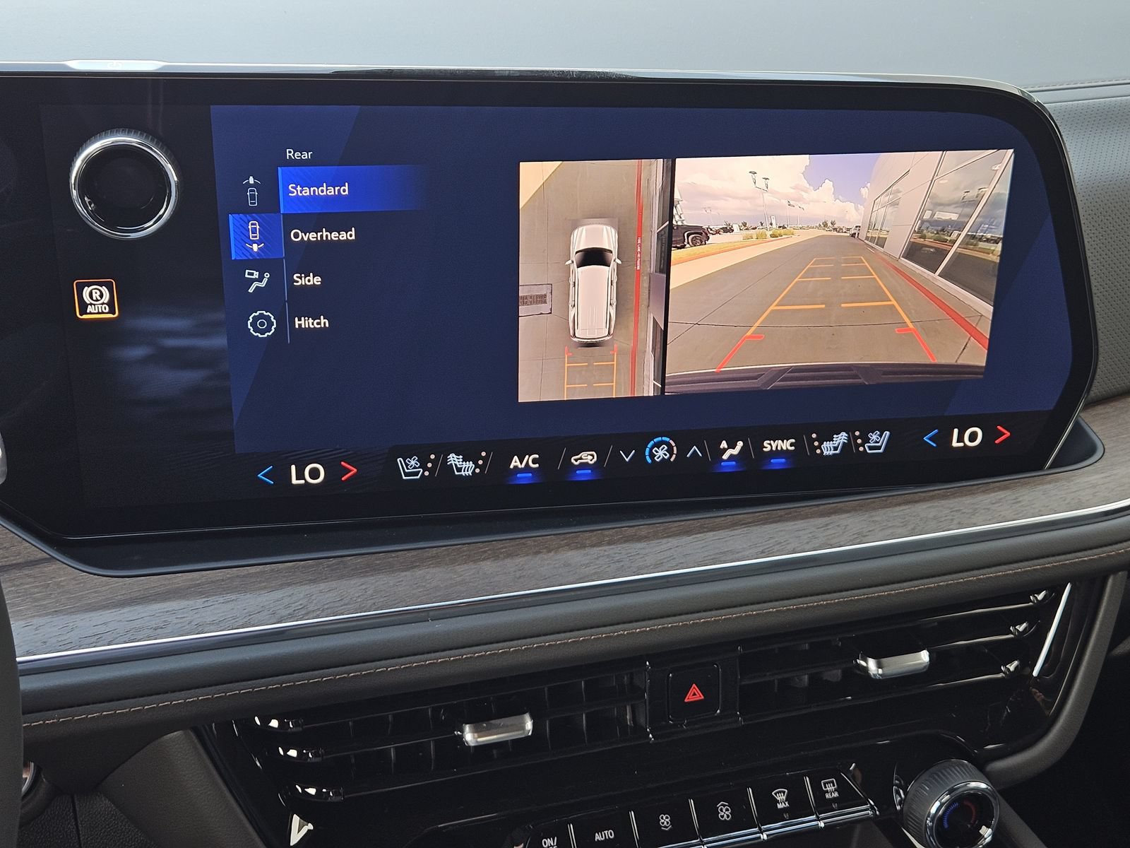 New 2026 Chevrolet Tahoe High Country AWD/4WD image 20