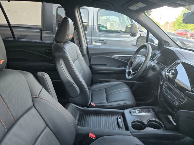 Used 2023 Honda Passport TrailSport image 4