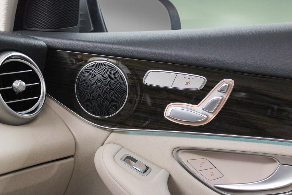 Used 2022 Mercedes-Benz GLC 300 image 37