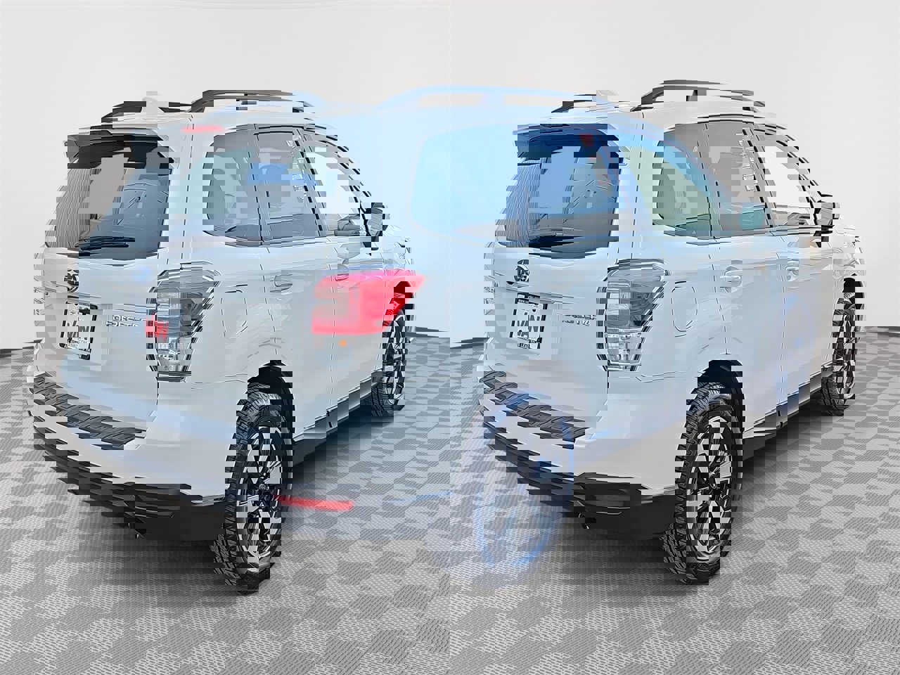 Used 2018 Subaru Forester 2.5i Premium w/ All-Weather Package image 5