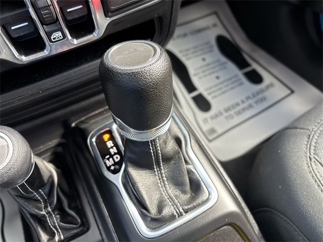 Used 2022 Jeep Gladiator Overland image 25