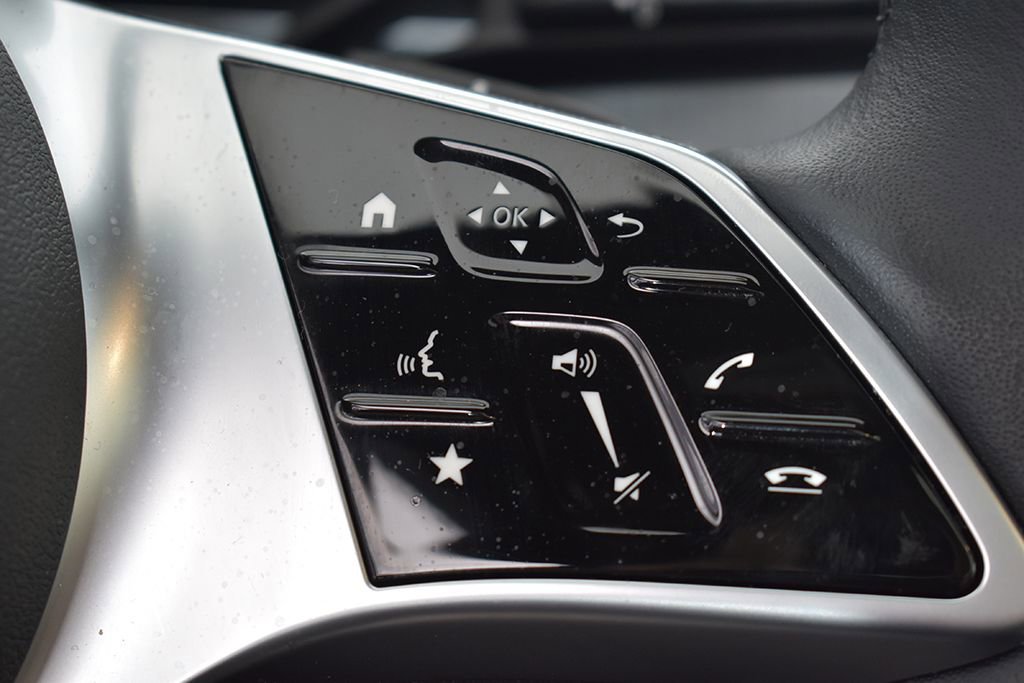 Certified 2026 Mercedes-Benz C 300 4MATIC Sedan image 17