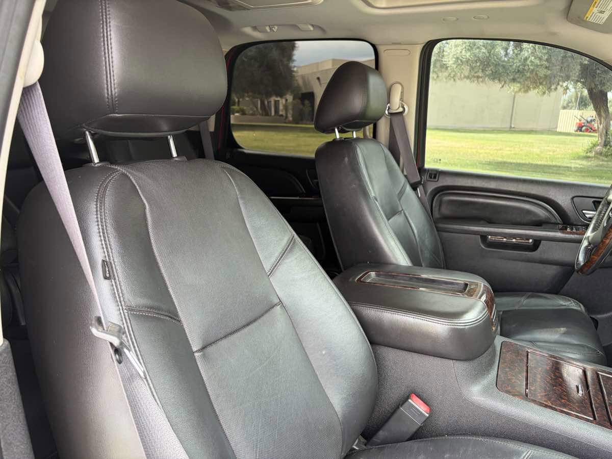Used 2012 GMC Yukon Denali AWD/4WD image 18