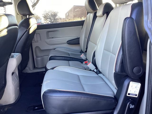 Used 2019 Kia Sedona EX image 6
