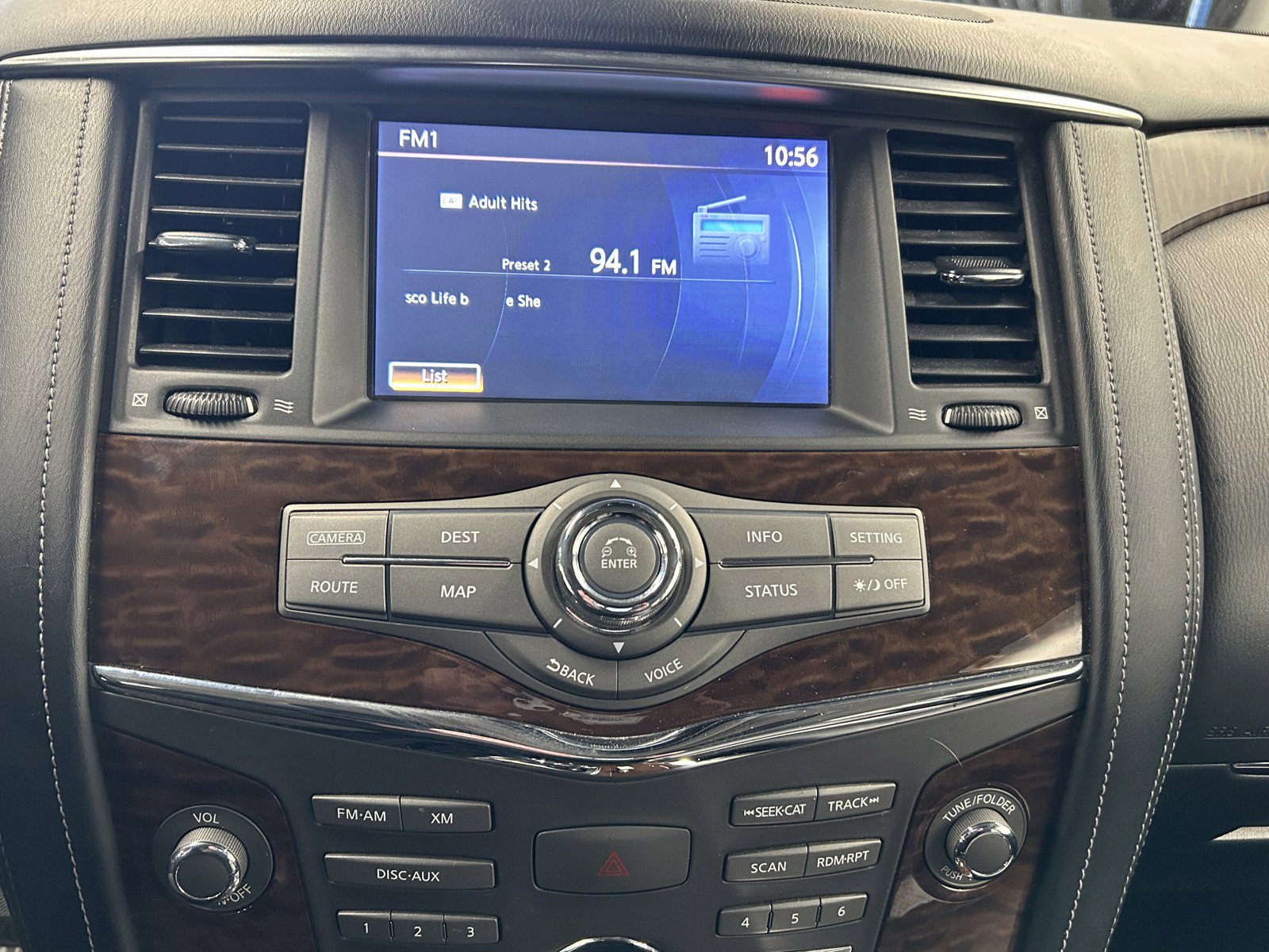 Used 2017 Nissan Armada Platinum image 31