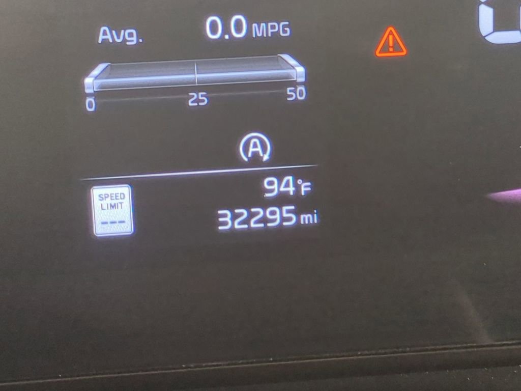 Used 2023 Kia Sportage X-Line AWD/4WD image 37