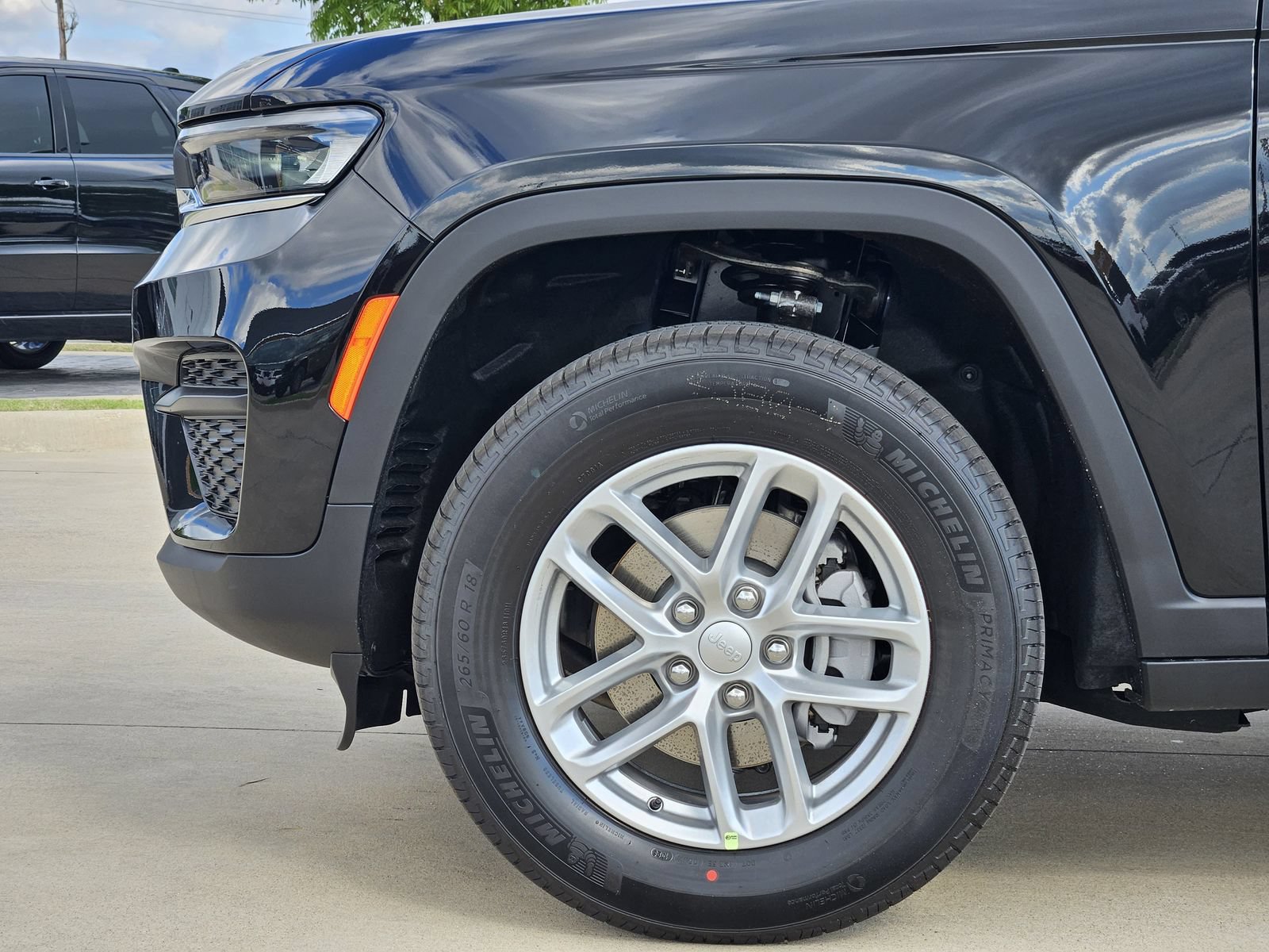 New 2026 Jeep Grand Cherokee Laredo RWD image 11