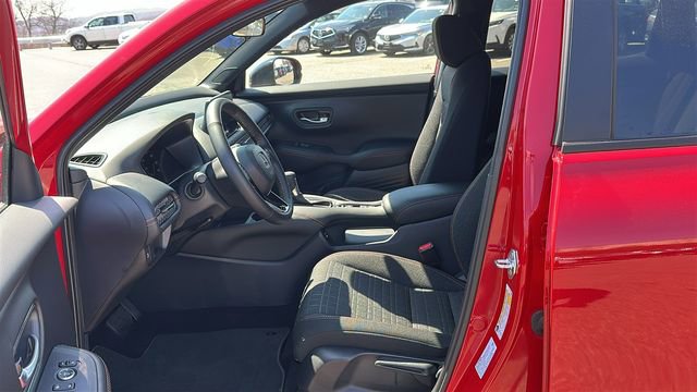 Used 2026 Honda HR-V Sport image 9