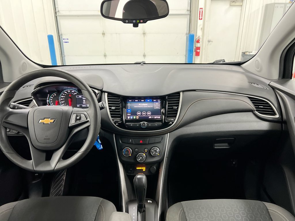 Used 2020 Chevrolet Trax LS FWD image 10