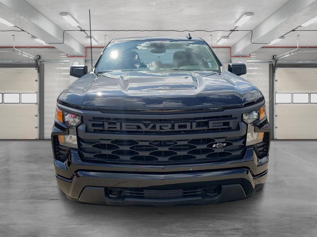 New 2026 Chevrolet Silverado 1500 Custom w/ LPO, Dark Essentials Package AWD/4WD image 9