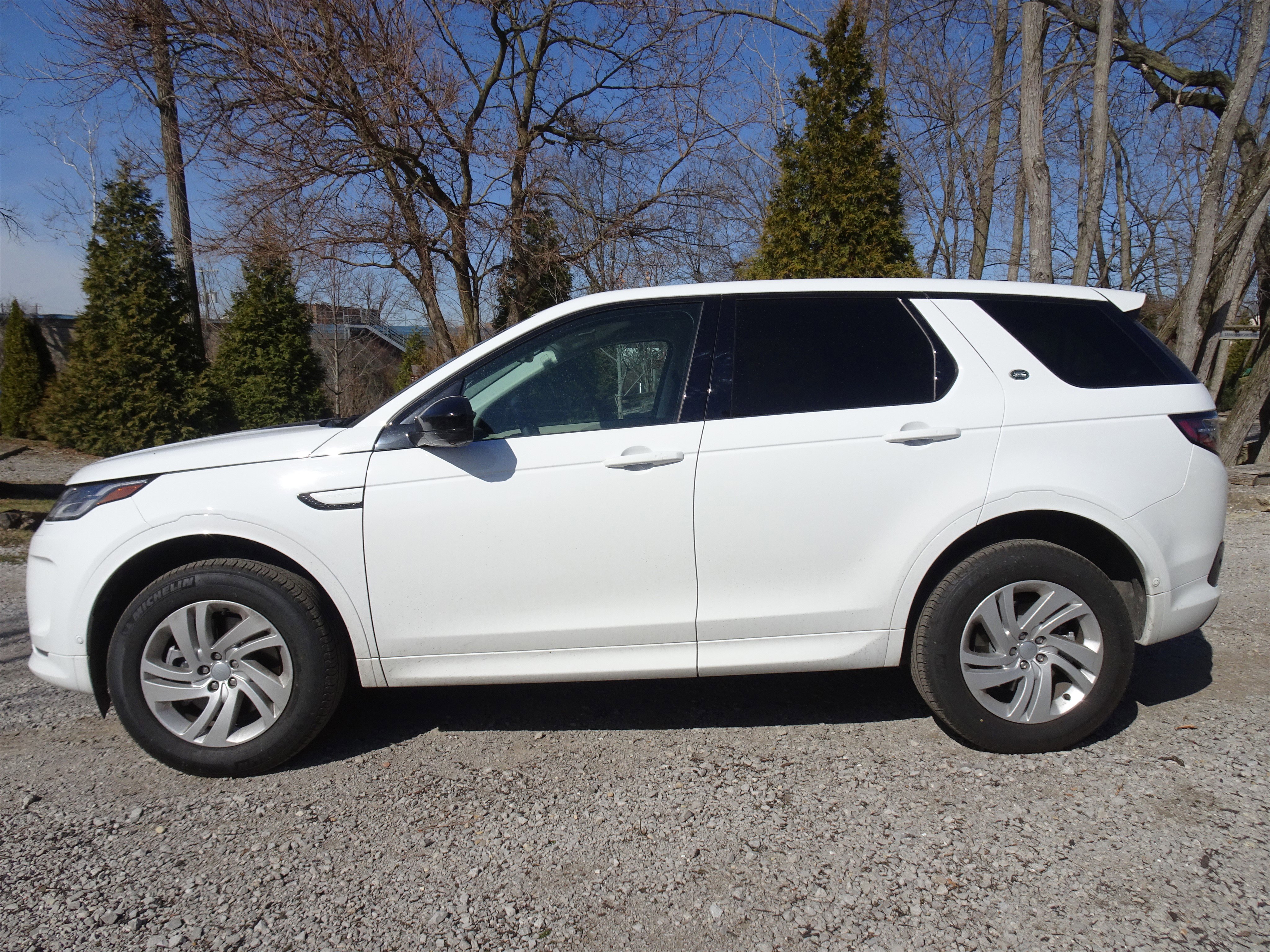 New 2025 Land Rover Discovery Sport S image 6